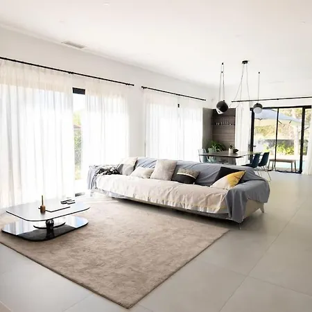 La Dunant Villa *