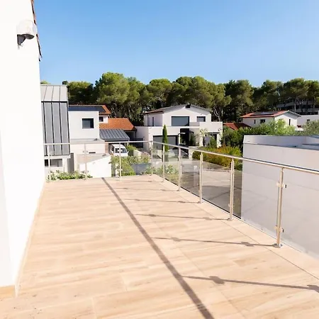La Dunant Villa